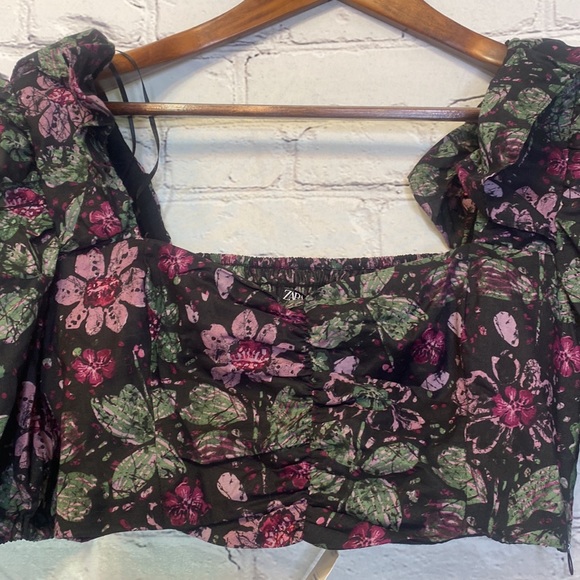 Zara Black Pink Floral Long Sleeve Cropped Top Size Medium & Large - Picture 4 of 13